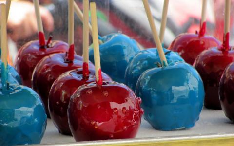 Delicious Candy Apples